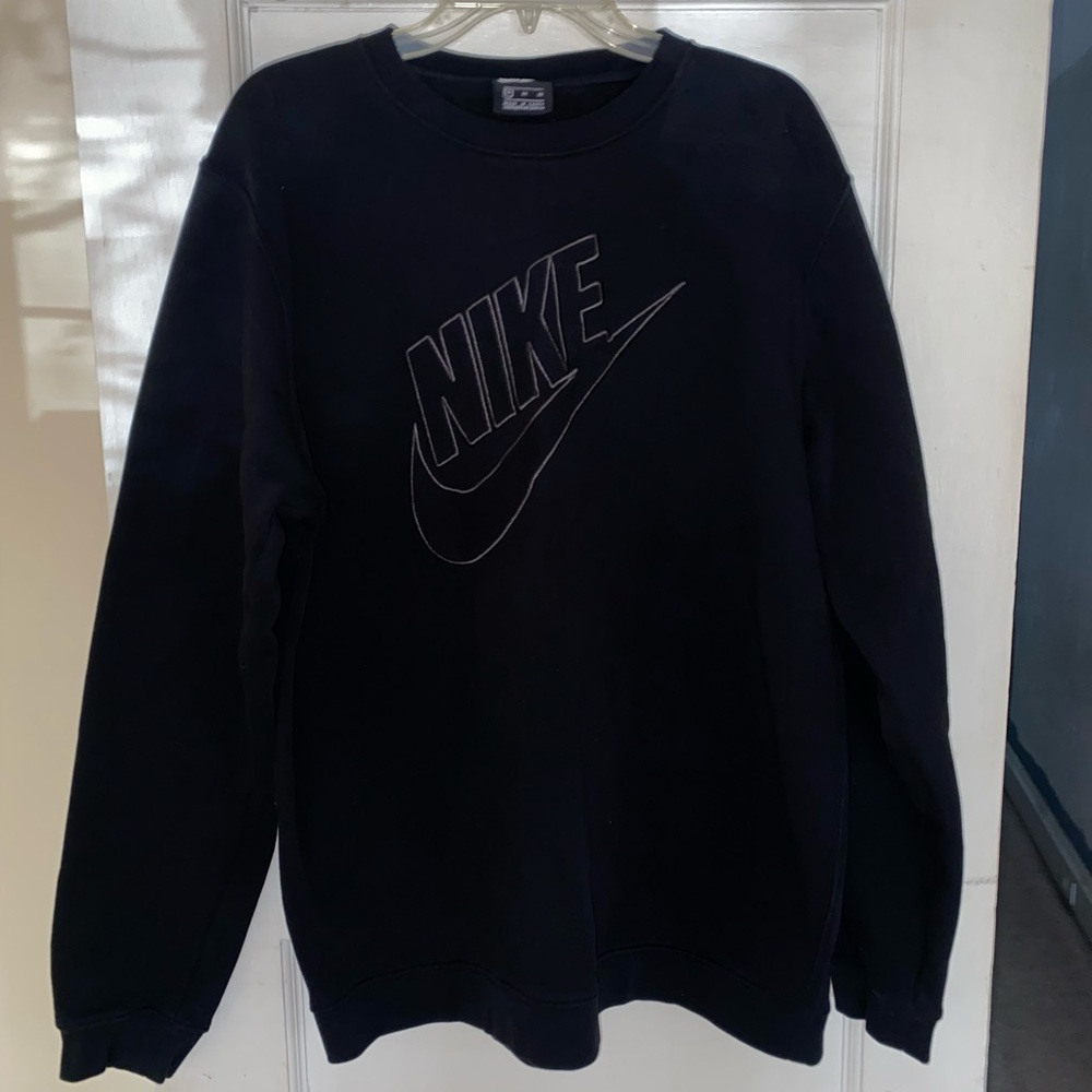Black Nike Crew